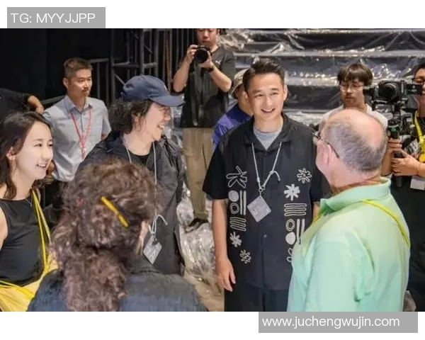 专访黄磊:深入探讨CSGO成功背后的秘密与策略分析 专访黄磊:深入探讨CSGO成功背后的秘密与策略分析